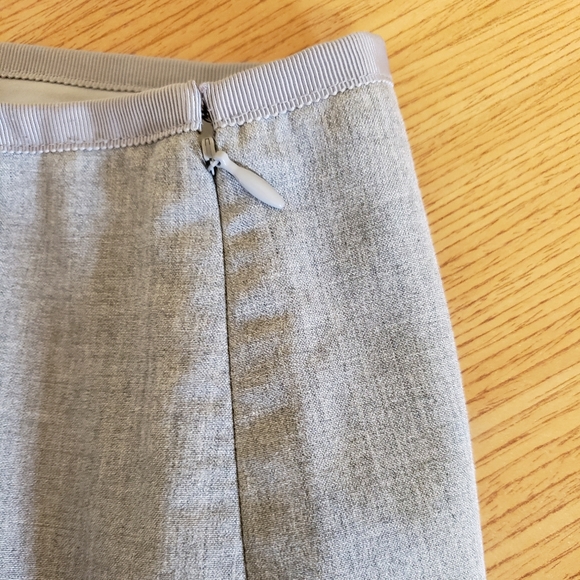 WOMENS SIZE 12, LIGHT GREY LIMITED PENCIL SKIRT - Picture 7 of 8